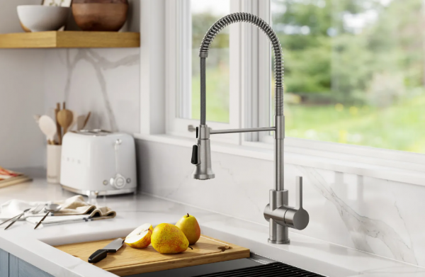 Kran air dapur dengan desain modern dan fitur canggih